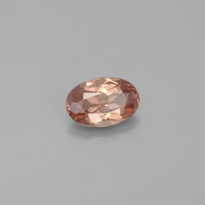 Grenat à changement de couleur multicolore naturelle coupe ovale, 0,55 ct, VS-SI