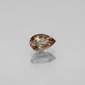 Grenat à changement de couleur de couleur changeante naturelle en forme de poire, 0,60 ct, VVS-VS