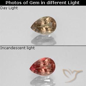 0.57ct Naturel Marron clair Grenat Couleur Changeant, En forme de poire, VS