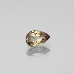 Grenat à changement de couleur de couleur changeante naturelle en forme de poire, 0,73 ct, VS