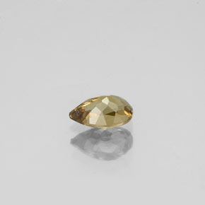 Grenat Couleur Changeant Brun Doré à Orange naturelle En forme de poire, 0.63 ct, VVS-VS