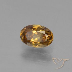 Grenat à changement de couleur doré naturelle coupe ovale, 0,72 ct, VVS-VS