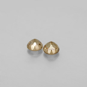 Achetez naturel ct Brun Doré à Orange Grenat Couleur Changeant gems, Coupe roude, En provenance Madagascar chez GemSelect. En stock, livraison internationale!