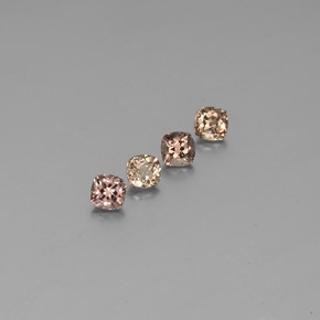 Achetez naturel 1.83ct Brun Doré à Orange Grenat Couleur Changeant gems, Coupe coussin, En provenance Madagascar chez GemSelect. En stock, livraison internationale!