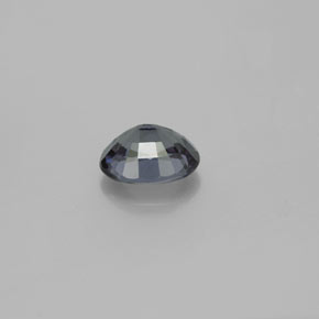 Grenat à changement de couleur multicolore naturelle coupe ovale, 0,85 ct, VVS