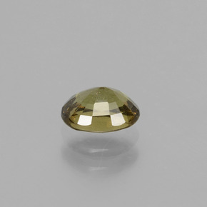 Grenat Couleur Changeant Brun verdâtre à rouge-rose naturelle Coupe ovale, 0.80 ct, VS