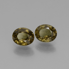 Achetez naturel ct Brun verdâtre à rouge-rose Grenat Couleur Changeant gems, Coupe ovale, En provenance Brésil chez GemSelect. En stock, livraison internationale!