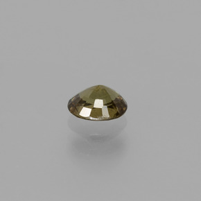 Grenat Couleur Changeant Vert à Rouge-Rose naturelle Coupe ovale, 0.66 ct, VS