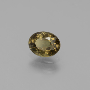 Grenat Couleur Changeant Vert à Rouge-Rose naturelle Coupe ovale, 1.04 ct, VS