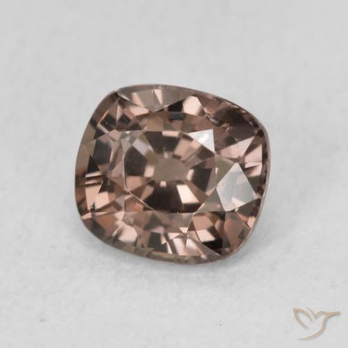 Grenat Couleur Changeant Brun léger moyen naturelle Coussin, 1.02 ct, VVS-VS