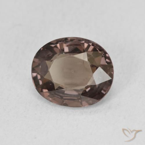 Grenat Couleur Changeant Brun léger moyen naturelle ovale, 1.76 ct, VVS-VS