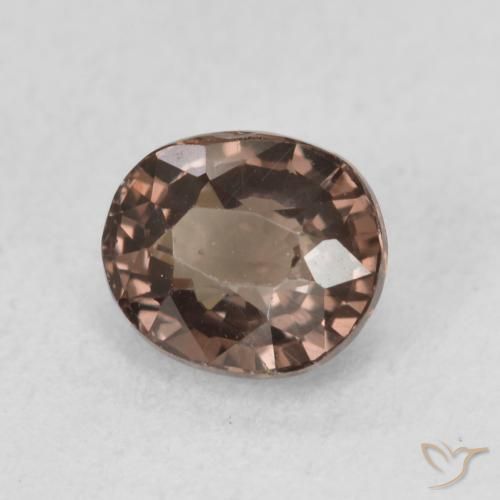 Grenat Couleur Changeant Brun léger moyen naturelle ovale, 1.07 ct, VVS-VS