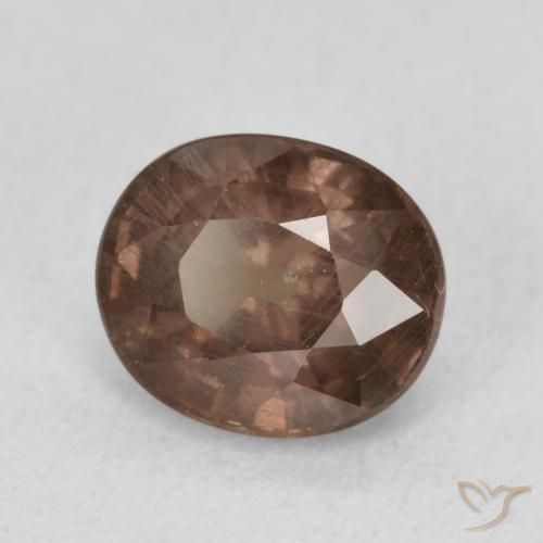 Grenat Couleur Changeant Brun léger moyen naturelle ovale, 1.44 ct, VS