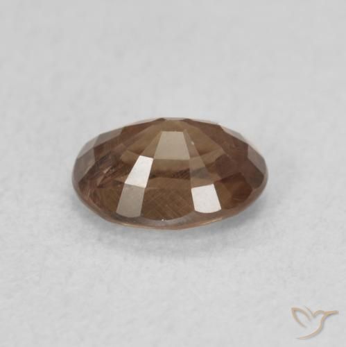 Grenat Couleur Changeant Brun léger moyen naturelle ovale, 0.82 ct, VS