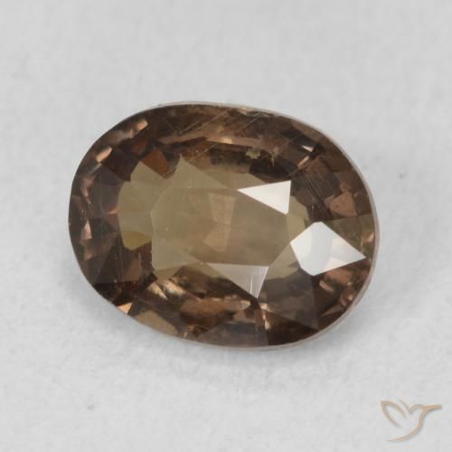 Grenat Couleur Changeant Marron foncé naturelle ovale, 1.26 ct, VS