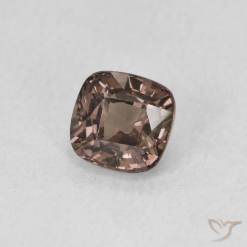 Grenat Couleur Changeant Brun léger moyen naturelle Coussin, 1.03 ct, VVS