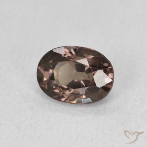 Grenat à changement de couleur marron naturelle coupe ovale, 1,28 ct, VVS