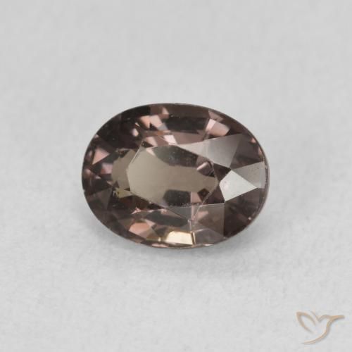 Grenat Couleur Changeant Brun léger moyen naturelle Coupe ovale, 1.38 ct, VVS