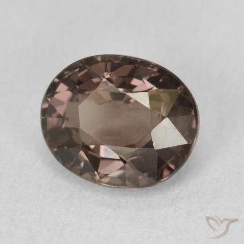 Grenat Couleur Changeant Brun moyen naturelle ovale, 1.78 ct, VVS-VS