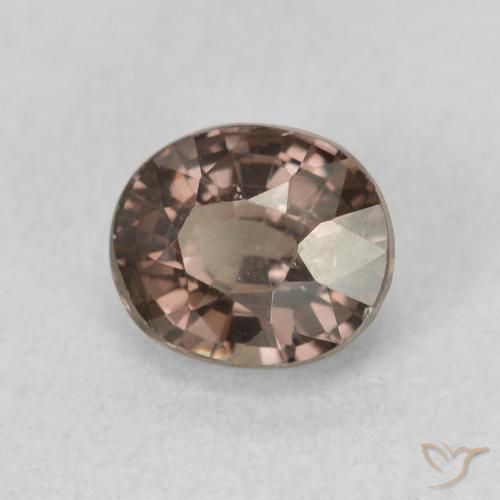 Grenat Couleur Changeant Brun moyen naturelle ovale, 1.20 ct, VVS