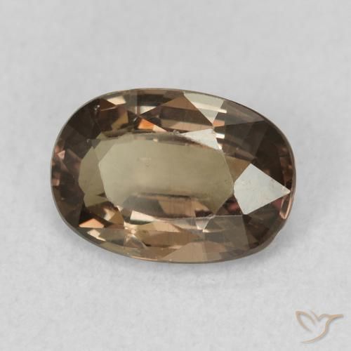 Grenat Couleur Changeant Brun léger moyen naturelle ovale, 1.07 ct, VVS-VS