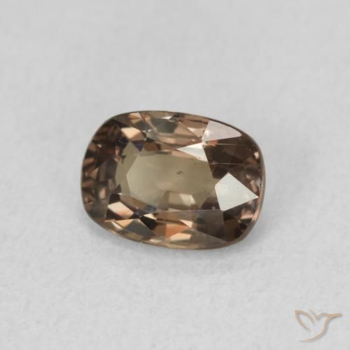 Grenat Couleur Changeant Brun léger moyen naturelle Coussin, 0.97 ct, VS