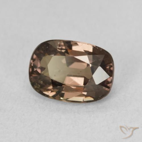 Grenat Couleur Changeant Brun léger moyen naturelle Coussin, 1.52 ct, VS