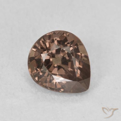 Grenat Couleur Changeant Marron foncé naturelle En forme de poire, 0.97 ct, VS