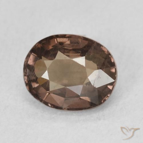 Grenat Couleur Changeant Marron foncé naturelle ovale, 1.28 ct, VS