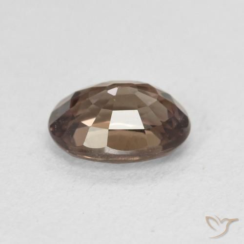 Grenat Couleur Changeant Marron foncé naturelle ovale, 1.19 ct, VVS-VS