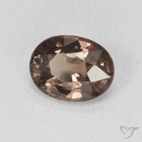 Grenat Couleur Changeant Marron foncé naturelle ovale, 1.21 ct, VVS-VS