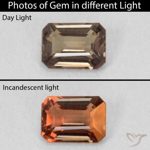 1.08ct Naturel Marron foncé Grenat Couleur Changeant, Taille émeraude, VVS-VS