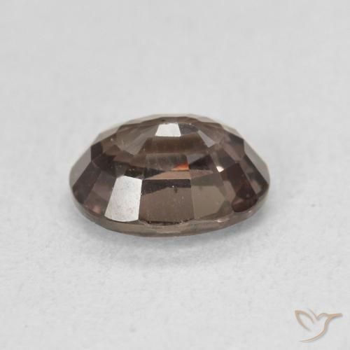Grenat Couleur Changeant Marron foncé naturelle ovale, 1.30 ct, VVS-VS