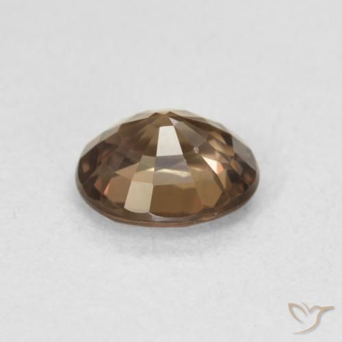 Grenat Couleur Changeant Marron foncé naturelle ovale, 1.08 ct, VVS-VS