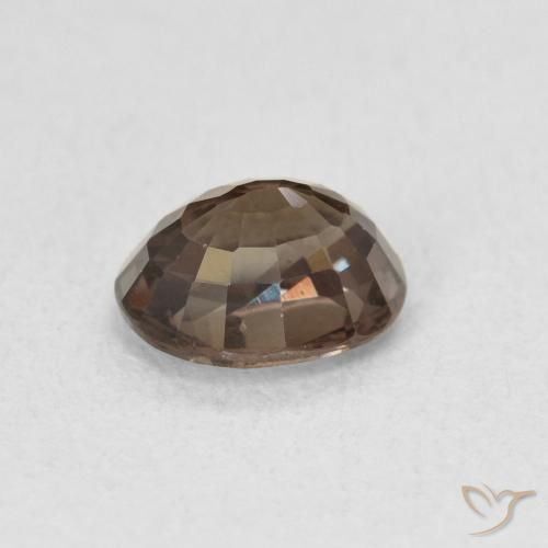 Grenat Couleur Changeant Marron foncé naturelle ovale, 1.07 ct, VVS-VS