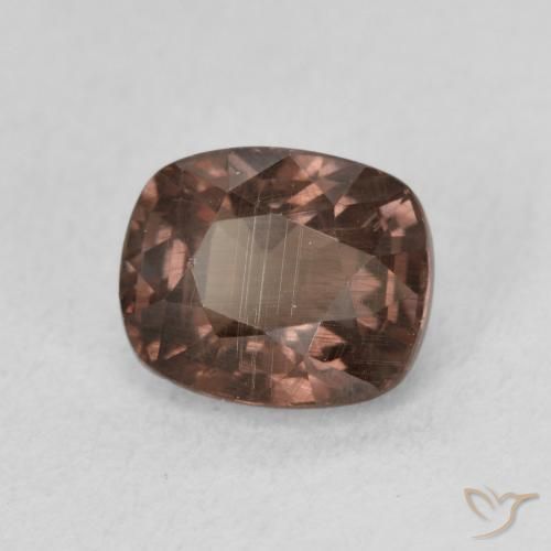 Grenat Couleur Changeant Brun léger moyen naturelle Coussin, 1.90 ct, VS