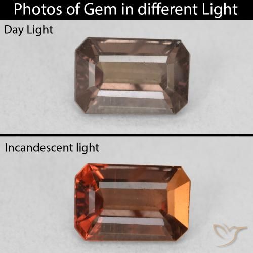 1.24ct Naturel Brun léger moyen Grenat Couleur Changeant, Taille émeraude, VVS-VS