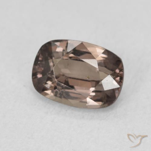 Grenat Couleur Changeant Brun léger moyen naturelle Coussin, 1.04 ct, VS