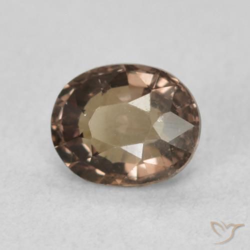 Grenat Couleur Changeant Marron foncé naturelle ovale, 0.80 ct, VVS