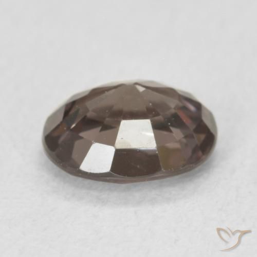 Grenat Couleur Changeant Brun caryer naturelle ovale, 1.03 ct, VVS