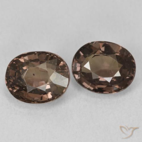 Shop natural 3.15ct Brun léger moyen Grenat Couleur Changeant gems, ovale, from Madagascar at GemSelect. In stock, global shipping!