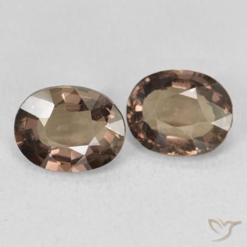 Shop natural 2.05ct Brun léger moyen Grenat Couleur Changeant gems, ovale, from Madagascar at GemSelect. In stock, global shipping!