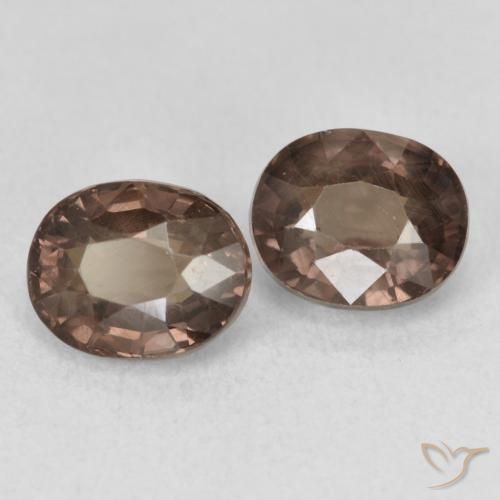 Shop natural 2.74ct Brun léger moyen Grenat Couleur Changeant gems, ovale, from Madagascar at GemSelect. In stock, global shipping!