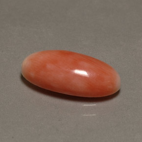 Corail rose naturelle coupe ovale, 3,10 ct, opaque