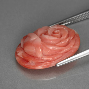 Corail rose naturelle forme fantaisie, 7,89 ct, opaque