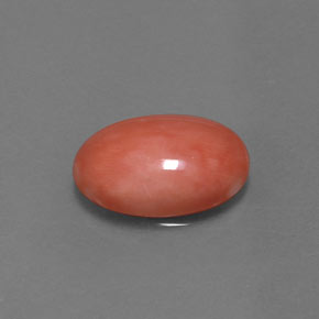 Corail rose naturelle coupe ovale, 4,05 ct, opaque