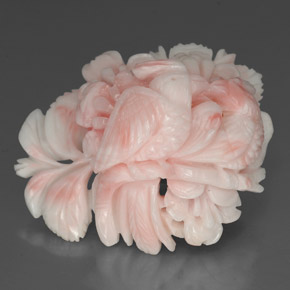 Corail rose naturelle forme fantaisie, 35,76 ct, opaque