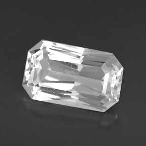 Danburite blanc naturelle taille émeraude, 3,90 ct, VVS-VS
