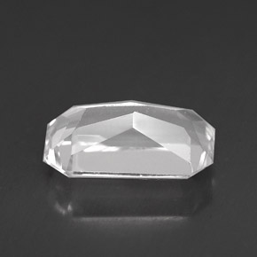 Danburite blanc naturelle taille émeraude, 3,90 ct, VVS-VS