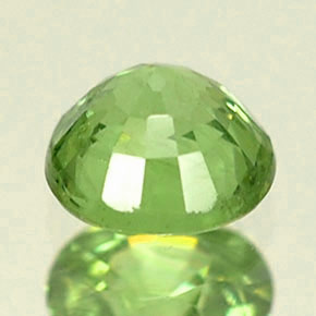 Grenat démantoïde vert naturelle coupe roude, 0,34 ct, VS